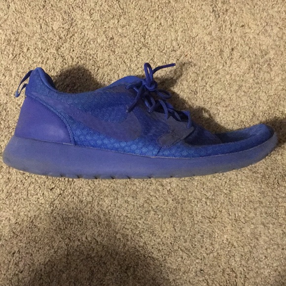 all blue roshe runs